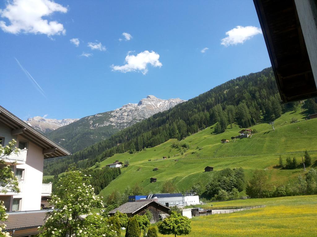 Apartments Mooshof Neustift im Stubaital Habitación foto
